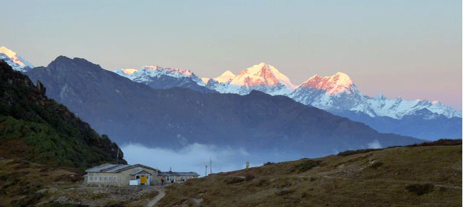 tharepati helumbu trek